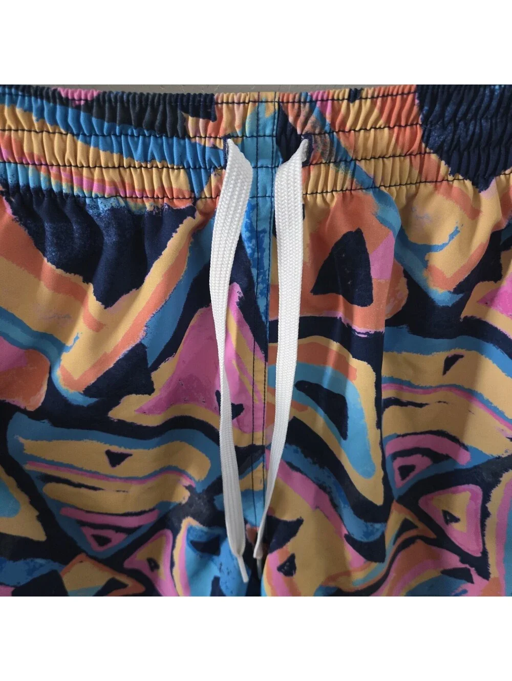 Chubbies The Exploding Nachos Swim Trunks Men’s XL Stretch Mesh lined
